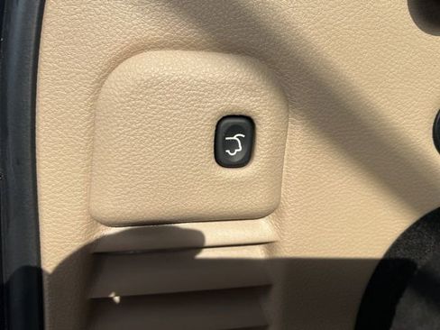 Used 2019 Jeep Grand Cherokee Limited w/ Luxury Group II image 24