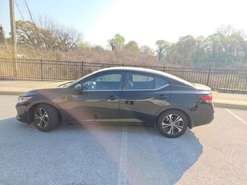 Used 2021 Nissan Sentra SV image 1