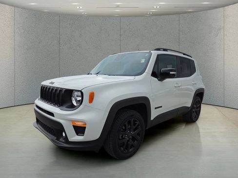 Used 2022 Jeep Renegade Altitude AWD/4WD image 11