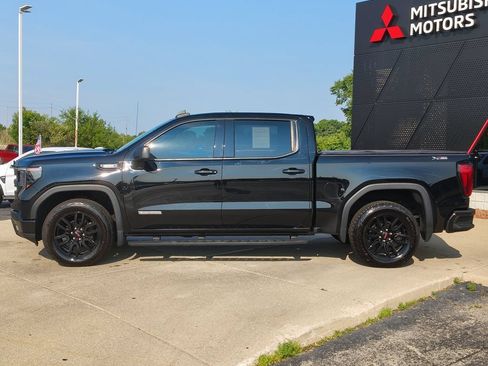 Used 2022 GMC Sierra 1500 Elevation w/ LPO, Elevation Black Package AWD/4WD image 11