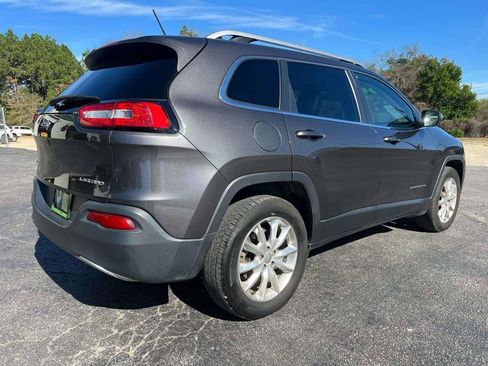 Used 2015 Jeep Cherokee Limited image 2