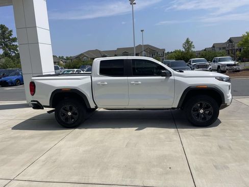 Used 2024 GMC Canyon Elevation w/ Convenience Package RWD image 6