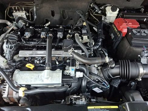 Used 2023 Nissan Kicks SR w/ SR Premium Package FWD image 28