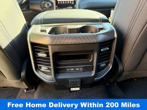 New 2026 RAM 1500 4x4 Crew Cab image 27