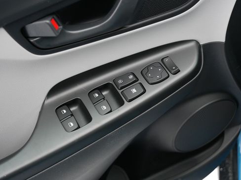 Certified 2023 Hyundai Kona SEL image 19