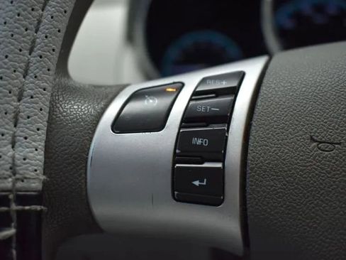 Used 2011 Chevrolet Malibu LS image 22