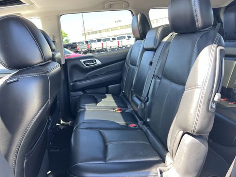 Used 2017 Nissan Pathfinder Platinum w/ Cargo Package AWD/4WD image 25