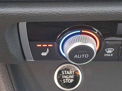 Used 2025 Audi Q3 2.0T Premium w/ Convenience Package image 19