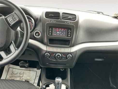 Used 2016 Dodge Journey SE image 11