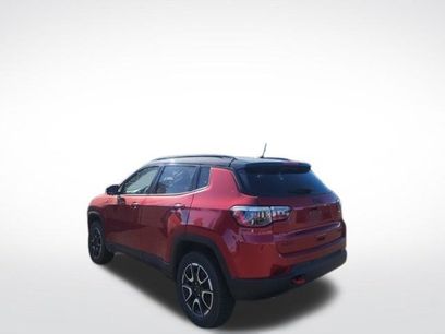 Used 2025 Jeep Compass Trailhawk