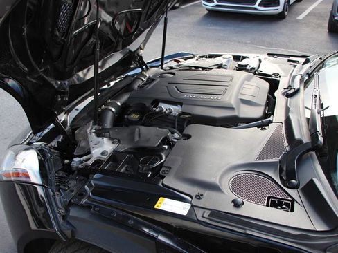 Used 2016 Jaguar F-TYPE R image 21