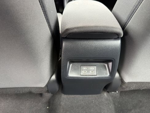 Used 2023 Toyota Corolla LE FWD image 20