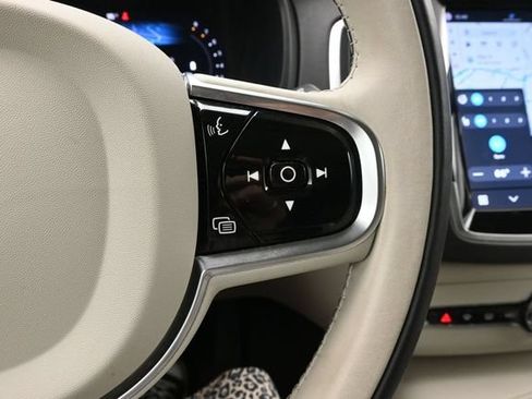 Used 2024 Volvo XC90 B5 Core w/ Protection Package Premier AWD/4WD image 23