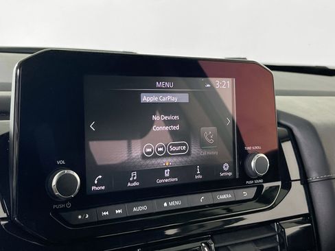 Used 2022 Nissan Pathfinder SV image 12