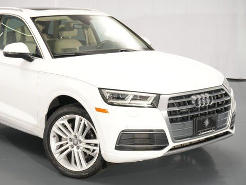 Used 2018 Audi Q5 2.0T Premium Plus w/ Premium Plus Package AWD/4WD image 9