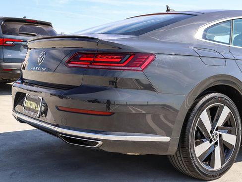 Used 2021 Volkswagen Arteon SE FWD image 9