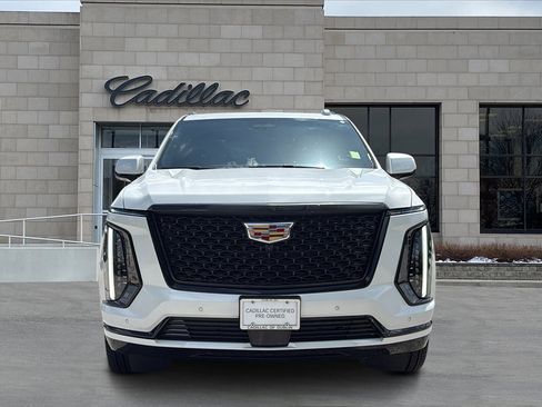 Certified 2025 Cadillac Escalade Premium Luxury w/ Touring Package AWD/4WD image 7