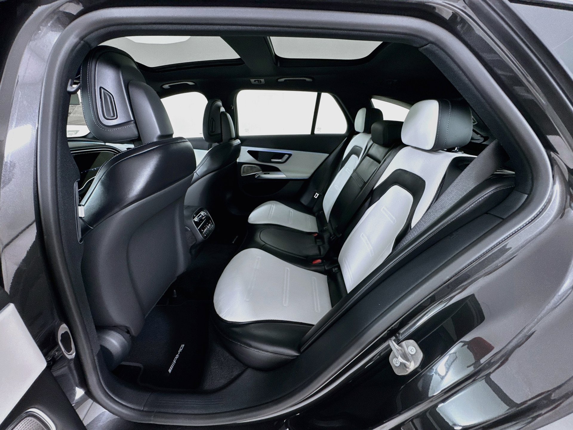 New 2027 Mercedes-Benz E 53 AMG e 4MATIC Wagon image 27