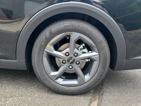New 2026 Kia K4 FWD image 7