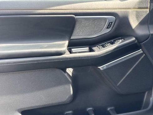 Used 2025 Ford Expedition Tremor image 19