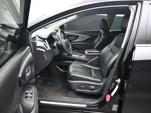 Used 2022 Nissan Murano SV FWD image 11