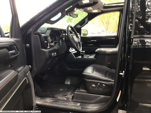 Used 2022 GMC Sierra 1500 AT4X AWD/4WD image 8