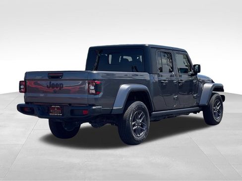 Used 2024 Jeep Gladiator Sport AWD/4WD image 5