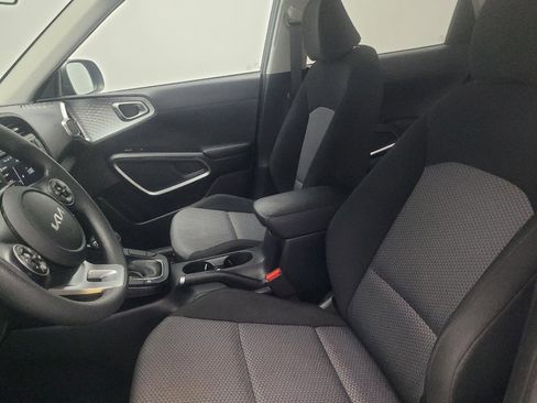 Used 2022 Kia Soul LX w/ Technology Package FWD image 17