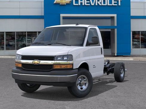 New 2025 Chevrolet Express 3500 w/ Power Convenience Package RWD image 6