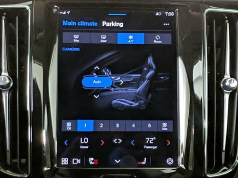 Used 2023 Volvo XC60 B5 Plus w/ Protection Package Premier FWD image 29