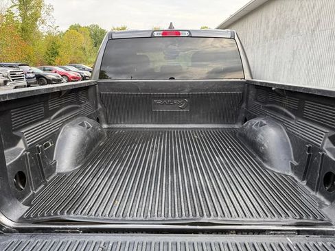 Used 2024 RAM 1500 Laramie AWD/4WD image 7