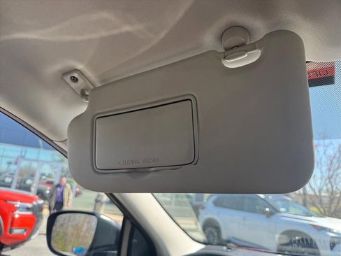 Certified 2020 Nissan Rogue Sport SV image 25