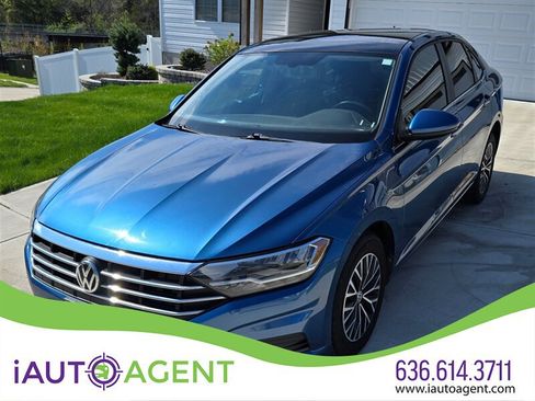 Used 2019 Volkswagen Jetta FWD image 1