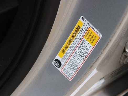 Used 2020 GMC Sierra 1500 SLT w/ SLT Premium Package image 30