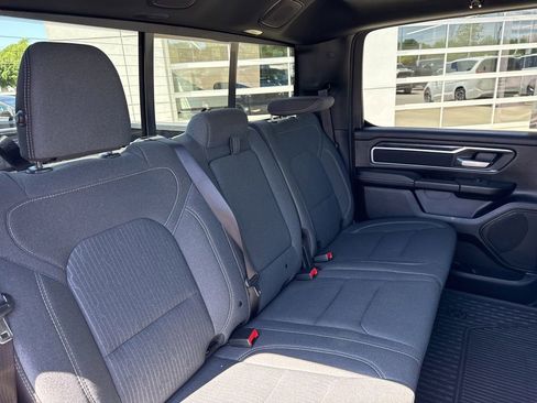 Used 2023 RAM 1500 Big Horn AWD/4WD image 38
