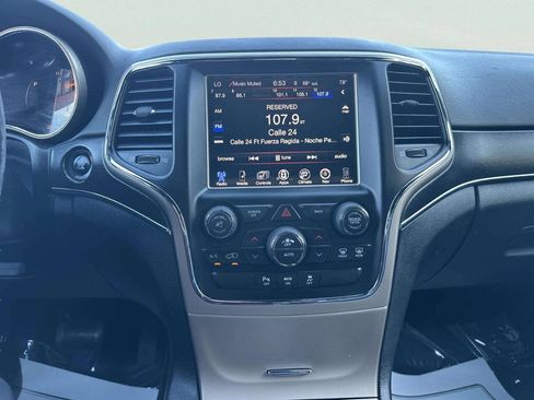 Used 2015 Jeep Grand Cherokee Limited w/ Luxury Group II AWD/4WD image 30