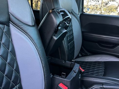 Used 2019 Jeep Wrangler Unlimited Sport S image 21