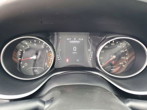 Used 2018 Jeep Compass Latitude FWD image 13