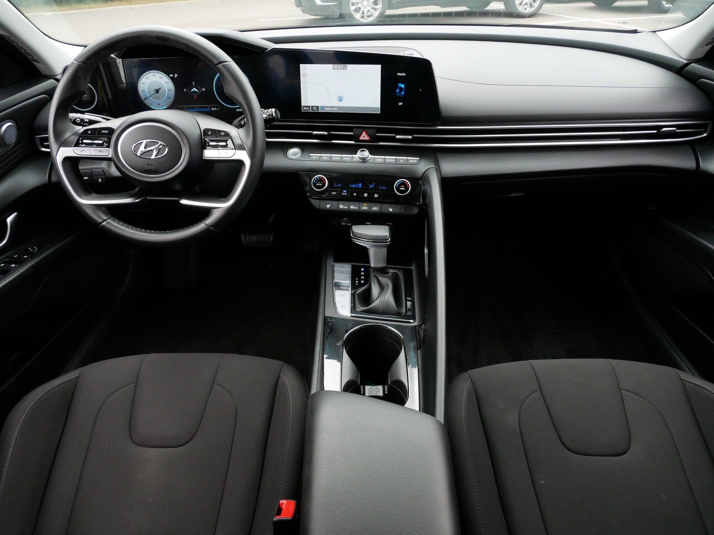 Used 2023 Hyundai Elantra SEL w/ Convenience Package FWD image 10