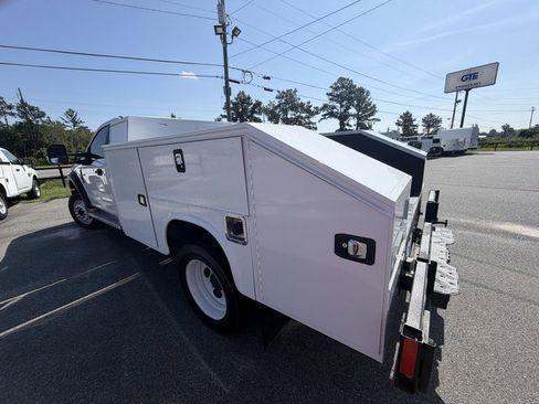 Used 2019 Ford F550 2WD Regular Cab Super Duty image 7