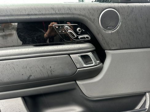 Used 2022 Land Rover Range Rover Westminster Edition image 11