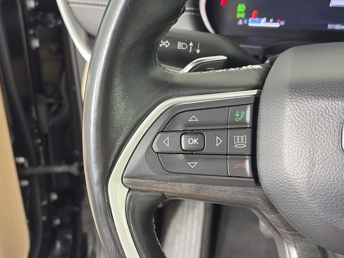 Used 2022 Jeep Grand Cherokee L Limited image 31