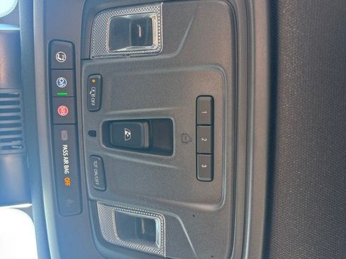 Used 2024 GMC Sierra 1500 AT4 w/ AT4 Premium Package AWD/4WD image 29