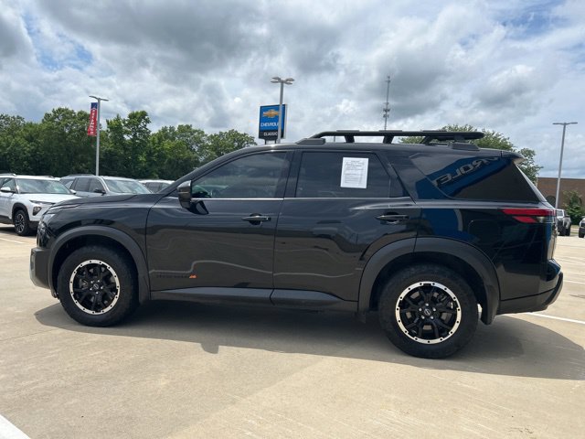 Used 2023 Nissan Pathfinder Rock Creek AWD/4WD image 5