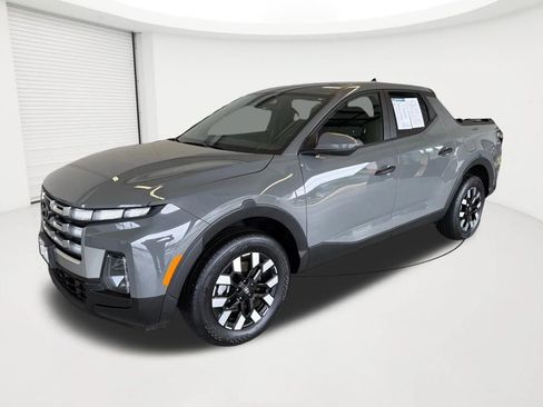 Certified 2026 Hyundai Santa Cruz SE AWD/4WD image 1