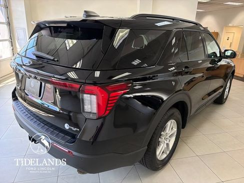 New 2026 Ford Explorer Active RWD image 7