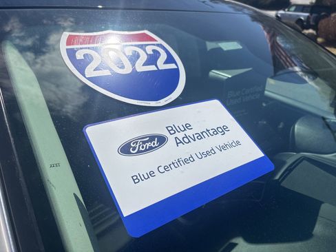 Certified 2022 Ford Edge SEL w/ Convenience Package AWD/4WD image 13