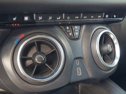 Used 2020 Chevrolet Blazer LT image 24