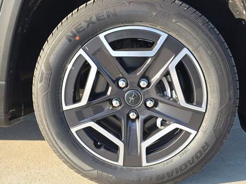 New 2026 Jeep Cherokee Laredo AWD/4WD image 11