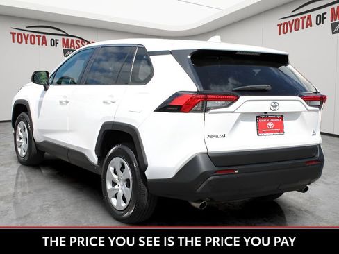 Used 2023 Toyota RAV4 LE AWD/4WD image 4